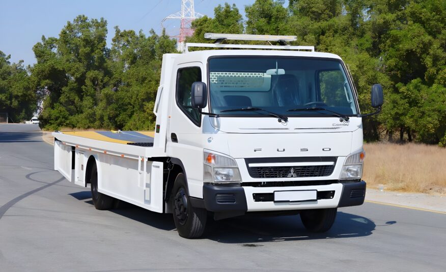 2024 Mitsubishi FUSO CANTER 4.2L Diesel MT RWD V4