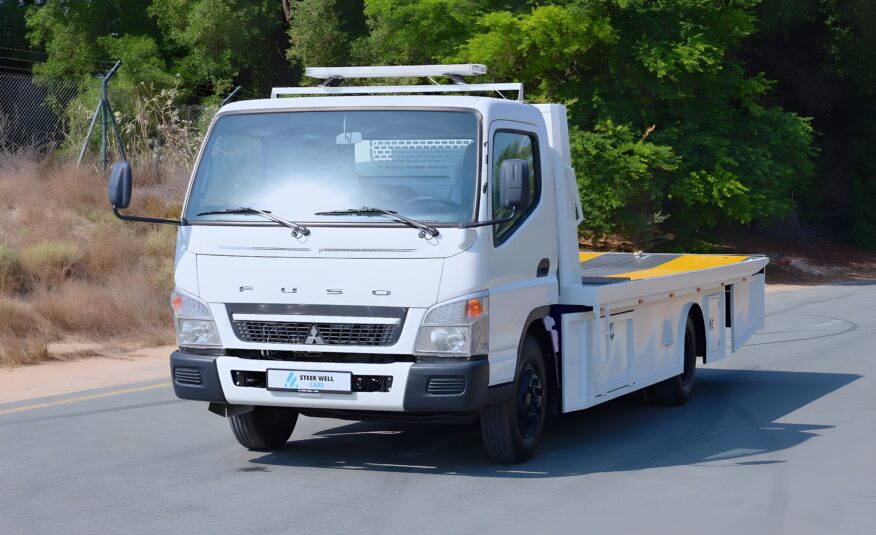 2024 Mitsubishi FUSO CANTER 4.2L Diesel MT RWD V4